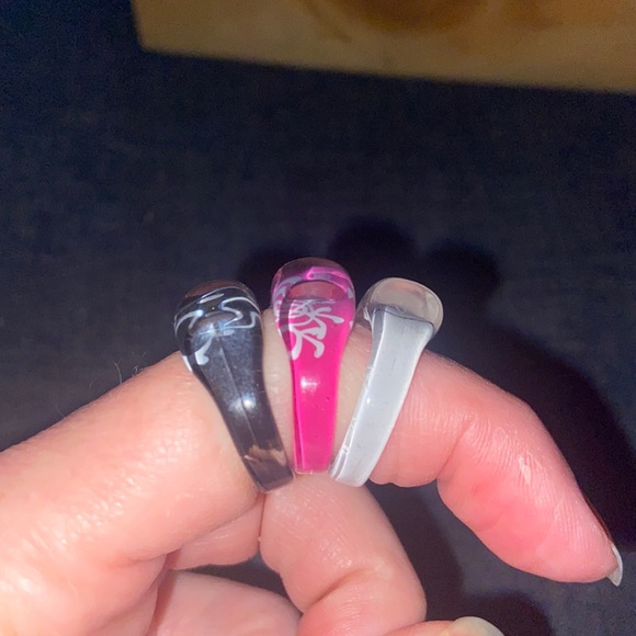 Three Coordinating Acrylic Rings - Picture 4 of 4